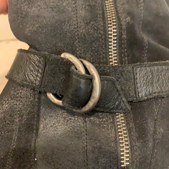 Women’s Black Suede Ugg Boots - Picture 5 of 7